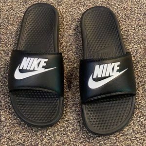 Men’s Slides